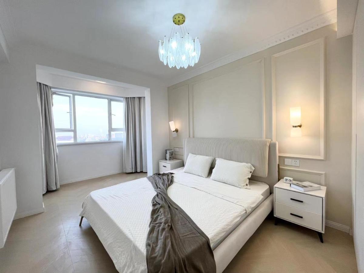 Warm Four Bedroom Apartment With Huangpu River View Shanghai Eksteriør bilde